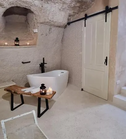 Le Dimore Del Tufo Grotta 펜션 *