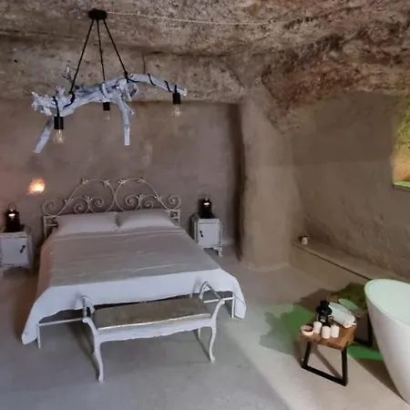 Le Dimore Del Tufo Grotta 펜션 *