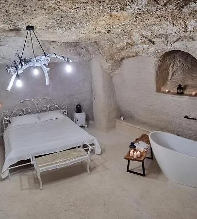 Le Dimore Del Tufo Grotta *